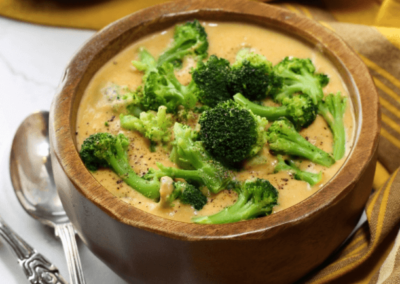 Sødkartoffel-brococli-“oste”-suppe